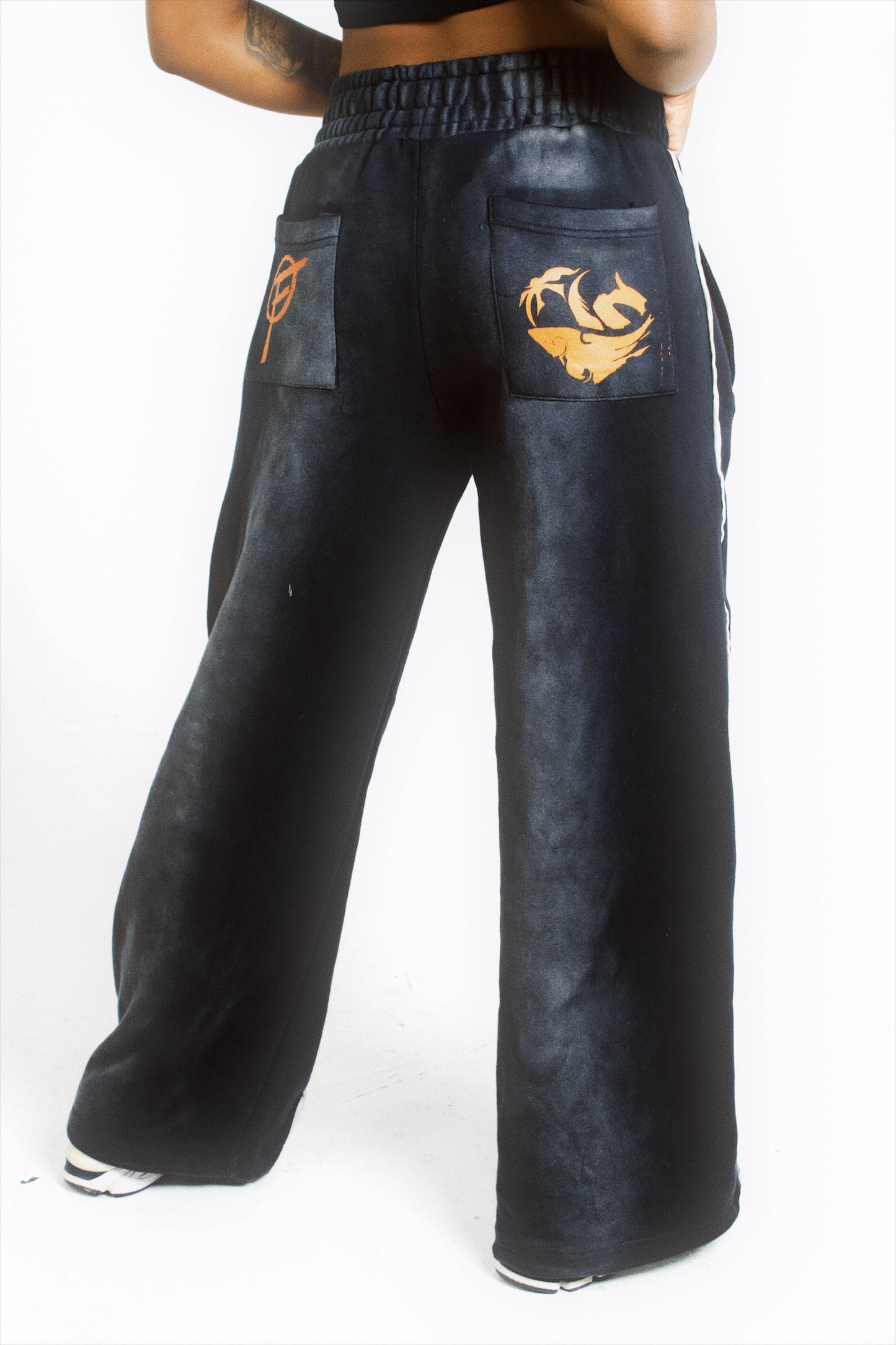 “BLACK CITRUS” SWEATPANTS