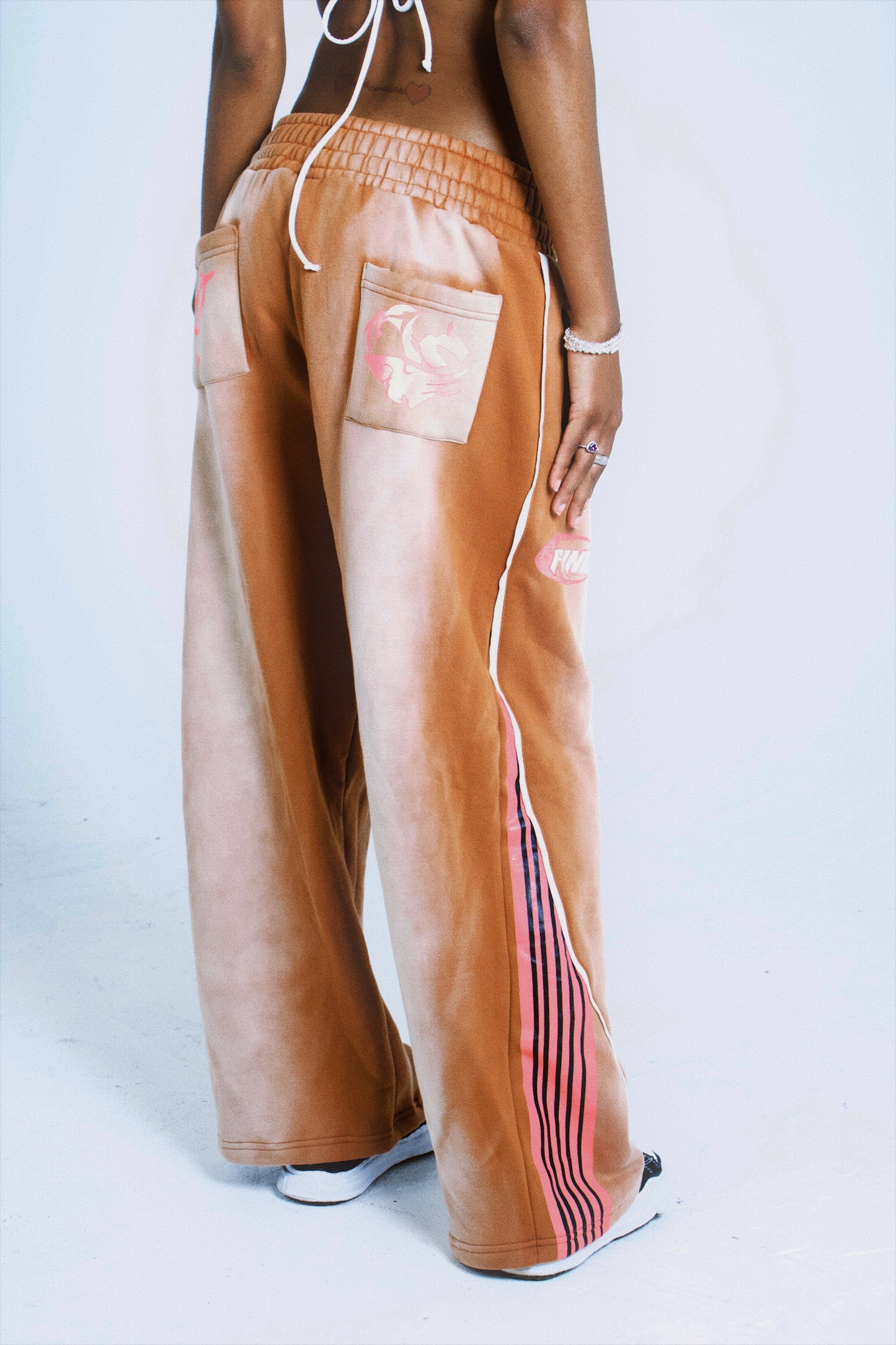 “MOCHA” SWEATPANTS