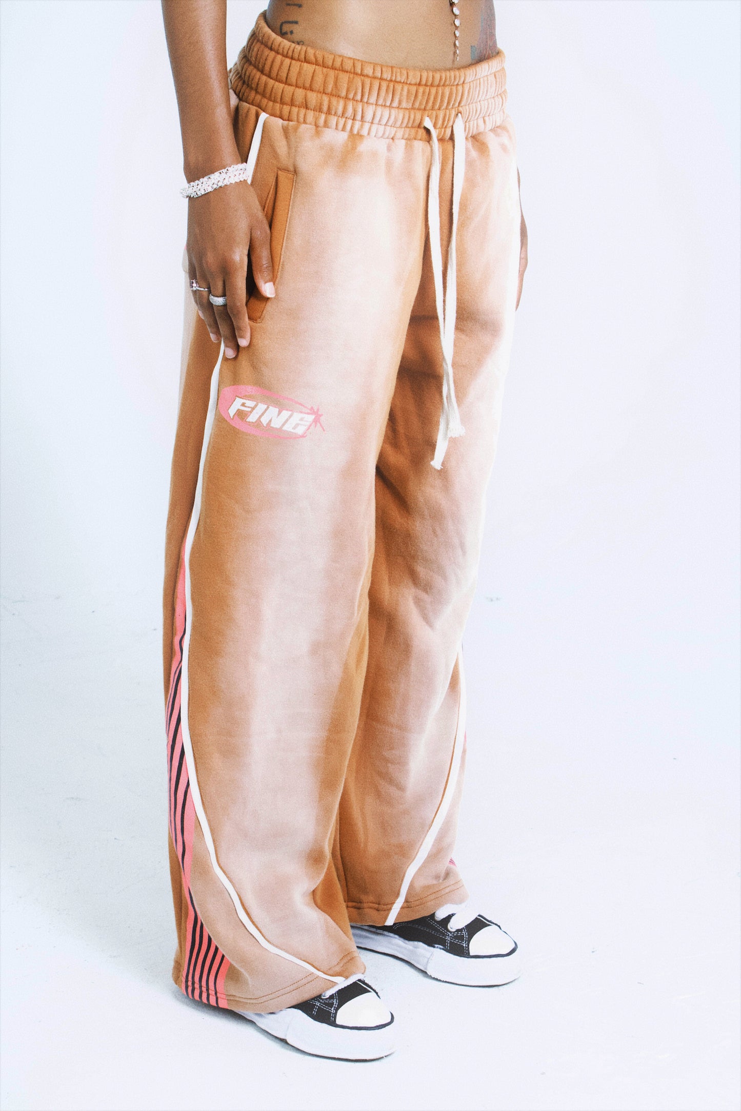 “MOCHA” SWEATPANTS